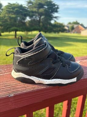 Jordan Black Kids' High-Top Sneakers with Strap size 10c